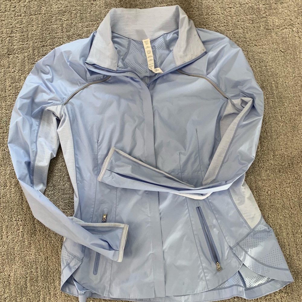 Lululemon lightweight windbreaker sz 8